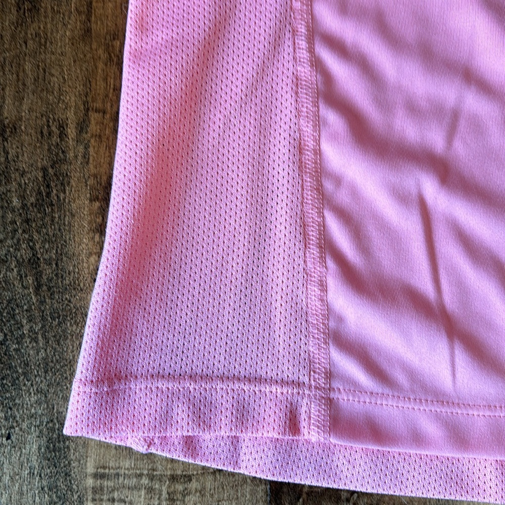 Nike dri-fit shirt. - Picture 6 of 9